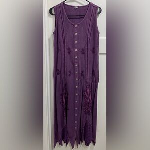 Womens Midi Button Front Embroidered Dress Purple
“Free Size” (M/L)